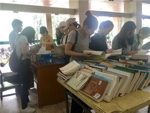 书香传情，服务暖心——教育服务中心开展‘书香撒校庆’优质服务赠书活动